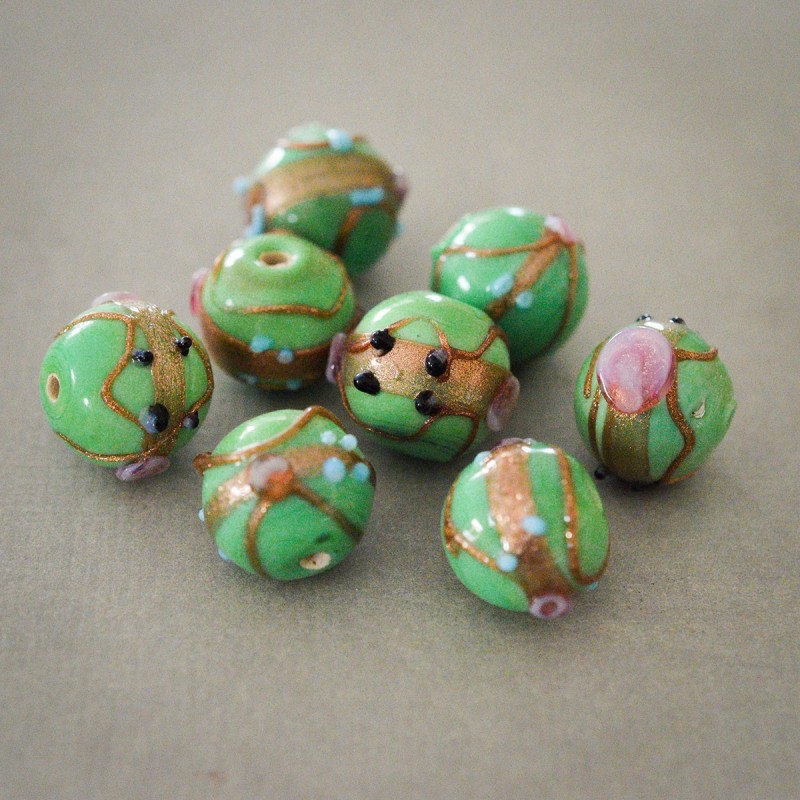 Perles verre vert pomme 10~14mm X 6 Perles artisanales indiennes