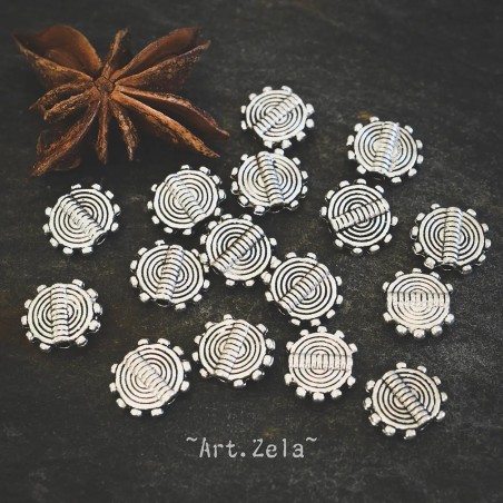 Perles rustiques style ethnique 10mm X 10 Perles métal argenté vieilli