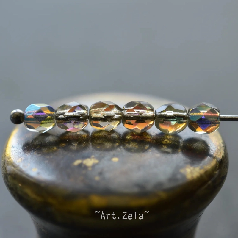 Facettes gris irisé 4mm X50 Perles verre tchèque transparent