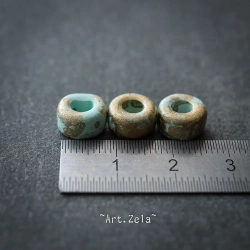 Rondelles menthe clair doré 9mm X16 Perles céramique grecque