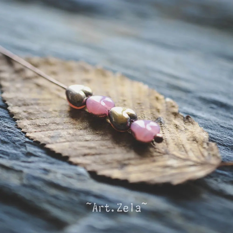 Perles cœurs rose doré cuivré X30  Perles verre tchèque opalescent