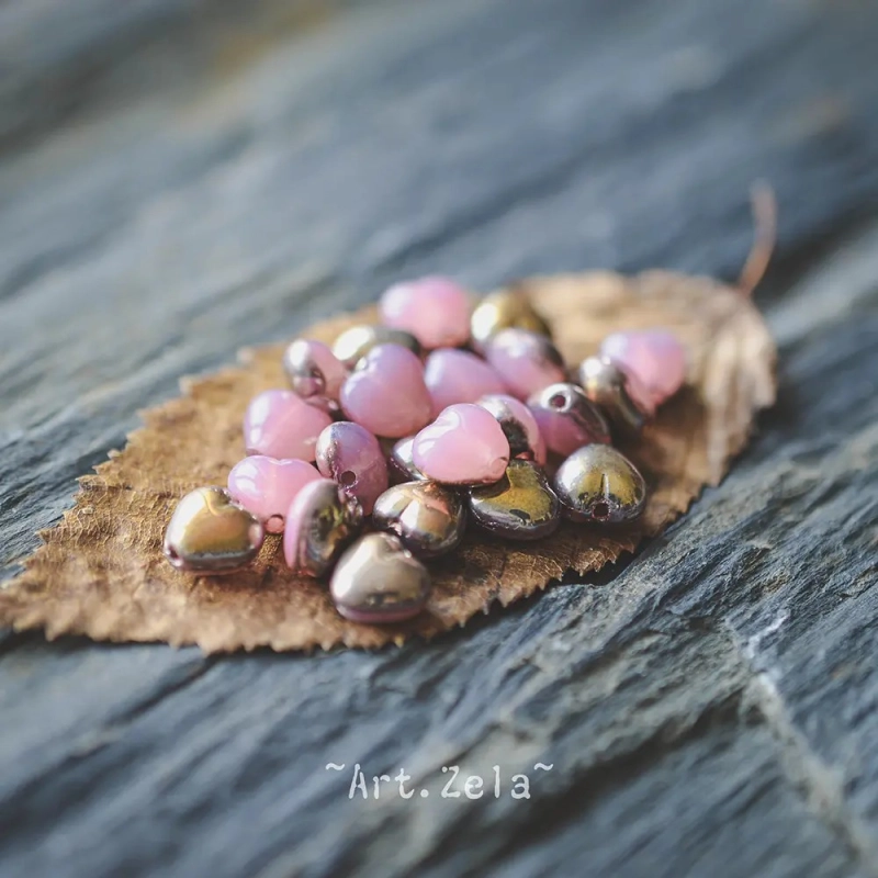 Perles cœurs rose doré cuivré X30  Perles verre tchèque opalescent
