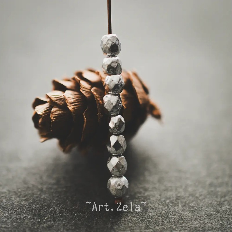 Facettes texturées argenté métallisé 3 à 4mm X40 Perles verre tchèque