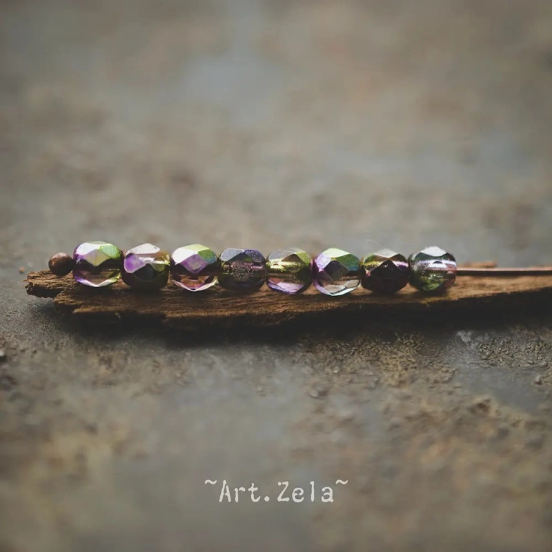 Perles facettes vert pourpre 4mm X40 Perles verre tchèque brillant