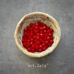 Facettes rouge carmin 4mm X40 Perles verre tchèque opaque