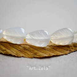 Feuilles sculptées en Agate blanche naturelle 14mm X2 Perles gemmes