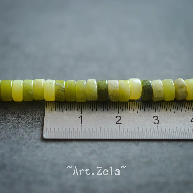 Heishi en Jade Xinyi naturel non teint 6x3mm X30 Perles gemmes