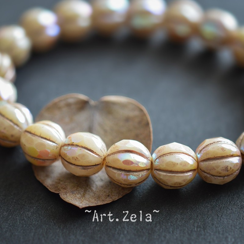 Melons facettés beige 8mm X4 Perles verre tchèque AB premium