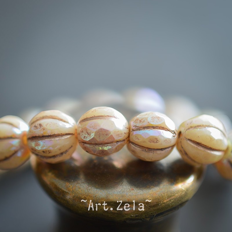 Melons facettés beige 8mm X4 Perles verre tchèque AB premium
