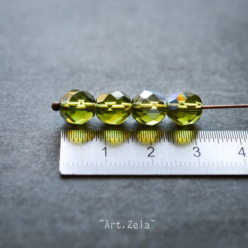 Perles facettes vert 8mm X10 Perles verre tchèque effet vitrail