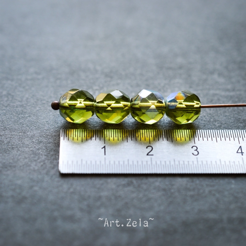 Perles facettes vert 8mm X10 Perles verre tchèque effet vitrail