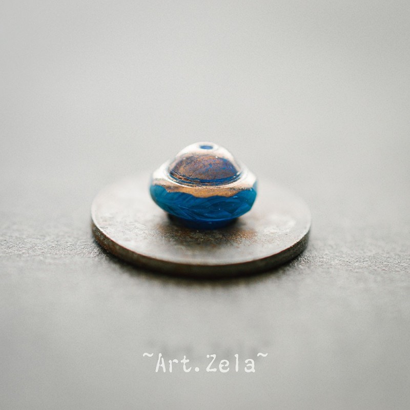Saturne Picasso bleu paon X8 Perles verre tchèque opalescent