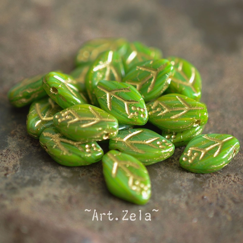 Feuilles vert pomme 12x7mm X25 Perles verre tchèque