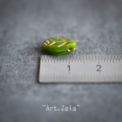 Feuilles vert pomme 12x7mm X25 Perles verre tchèque