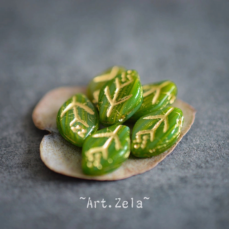 Feuilles vert pomme 12x7mm X25 Perles verre tchèque