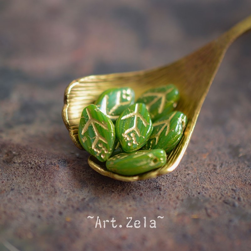 Feuilles vert pomme 12x7mm X25 Perles verre tchèque