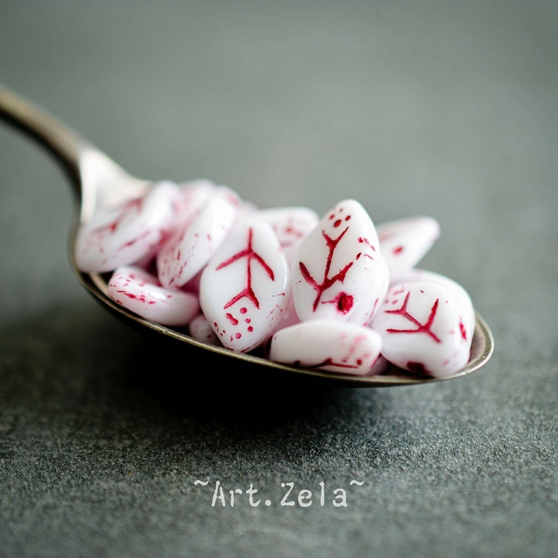 Feuilles blanc rouge turc 12x7mm X25 Perles verre tchèque