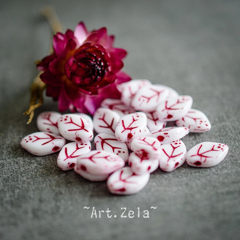 Feuilles blanc rouge turc 12x7mm X25 Perles verre tchèque