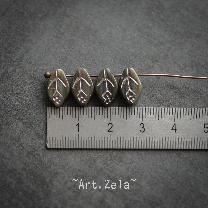 Feuilles tons gris bleu vert 12x7mm X25 Perles verre tchèque
