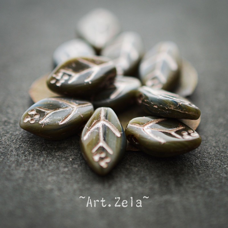 Feuilles tons gris bleu vert 12x7mm X25 Perles verre tchèque