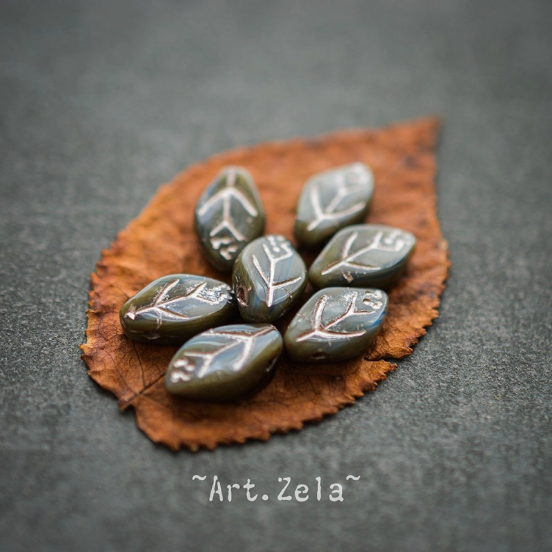 Feuilles tons gris bleu vert 12x7mm X25 Perles verre tchèque