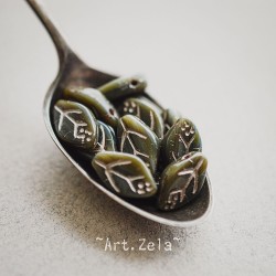 Feuilles tons gris bleu vert 12x7mm X25 Perles verre tchèque
