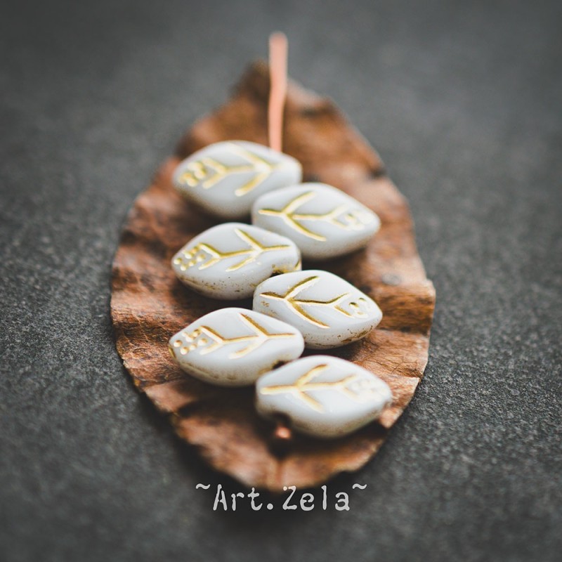 Feuilles blanc doré 12x7mm X25 Perles verre tchèque opaque