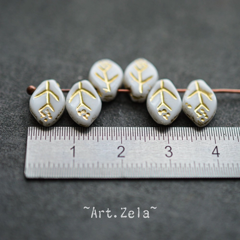 Feuilles blanc doré 12x7mm X25 Perles verre tchèque opaque