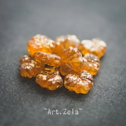 Feuilles orange doré 13x11mm X10 Perles verre tchèque dépoli