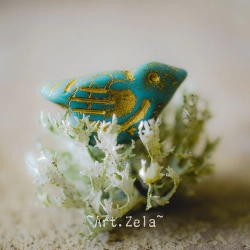 Oiseau mat vert doré 22mm X1 Perle verre tchèque opaque