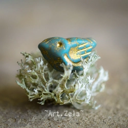 Oiseau mat vert doré 22mm X1 Perle verre tchèque opaque