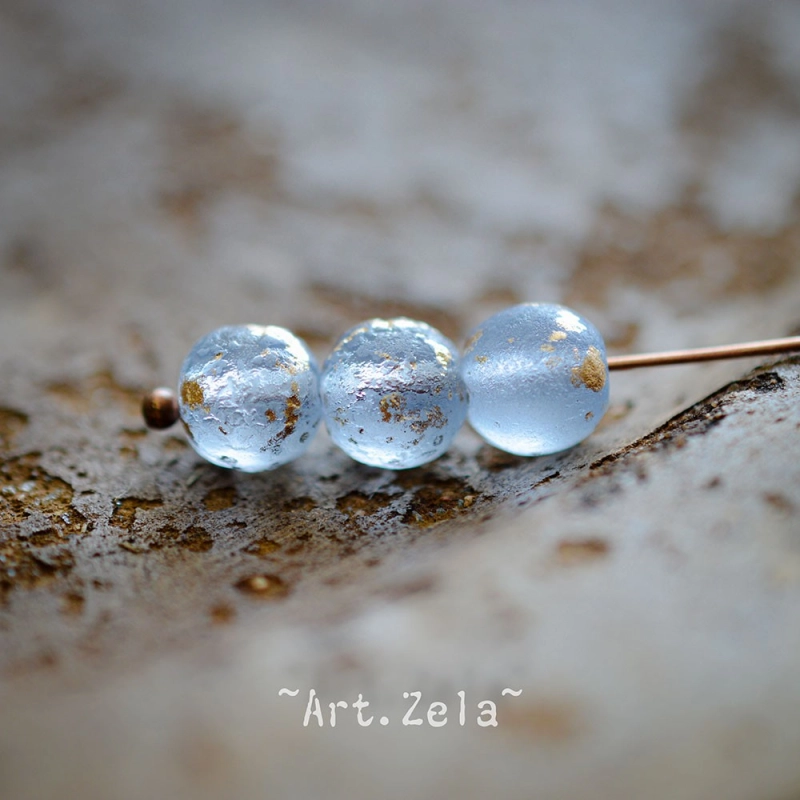 Perles rondes bleu clair doré 8mm X15 Perles verre tchèque texturé
