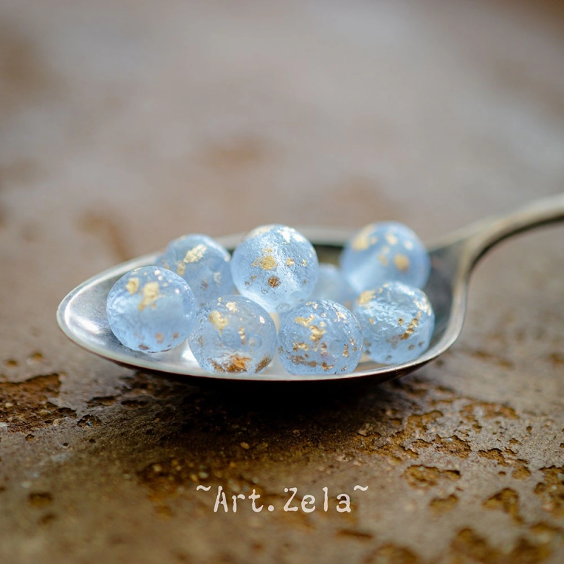 Perles rondes bleu clair doré 8mm X15 Perles verre tchèque texturé