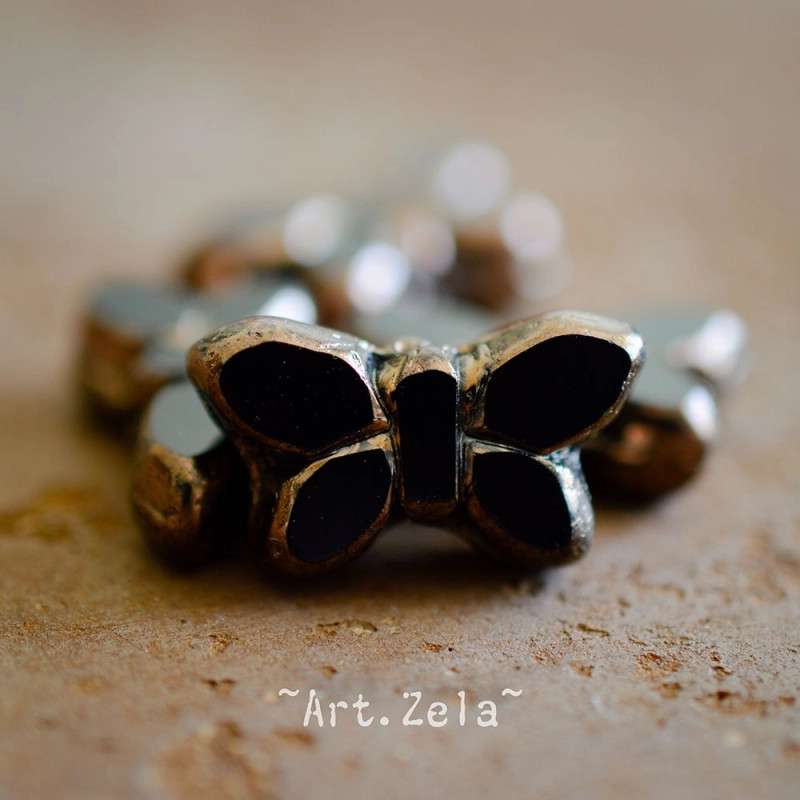 Papillon noir bronze 20mm X2 Perles verre tchèque opaque