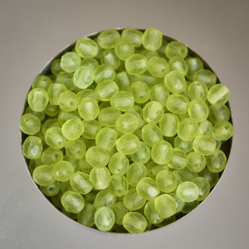 Perles facettes vert pomme 4mm X40 Perles verre tchèque mat