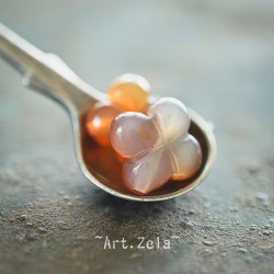 Fleur trèfle 13 mm  X1 Perle gemme Cornaline naturelle