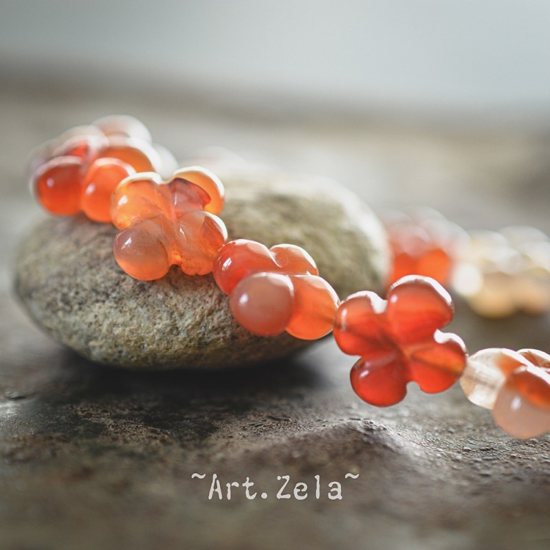 Fleur trèfle 13 mm  X1 Perle gemme Cornaline naturelle