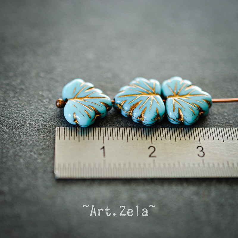 Feuilles érable bleu ciel bronze 13mm X4 Perles verre tchèque opaque