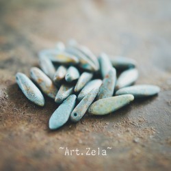 Daggers bleu terreux 16x5mm X15 Perles verre tchèque mat opaque