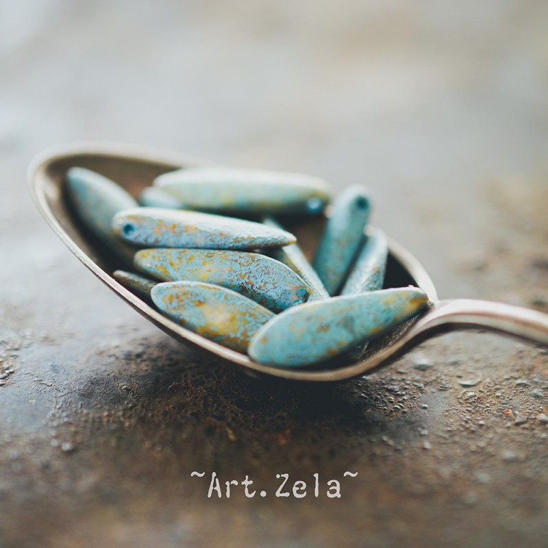 Daggers bleu terreux 16x5mm X15 Perles verre tchèque mat opaque