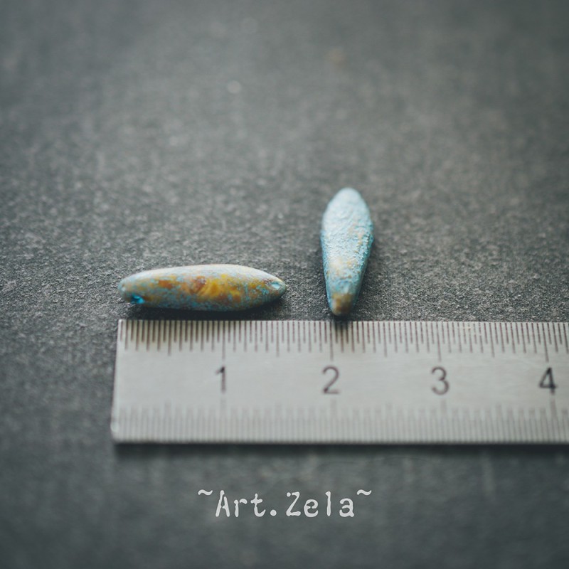Daggers bleu terreux 16x5mm X15 Perles verre tchèque mat opaque